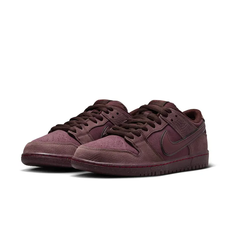 Nike SB Dunk Low Premium Burgundy Crush/Earth/Dark Pony/Dark Team Red (FN0619-600)