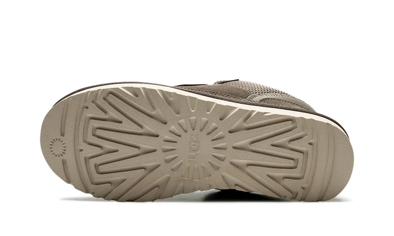Ugg Lowmel “Smoke Plume” (1144032-SKP)