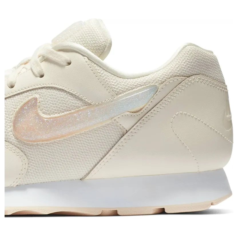 nike-outburst AQ0086-100