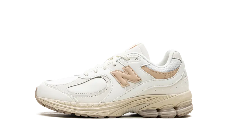 New Balance 2002 GS “Beige / White” (GC2002VF)