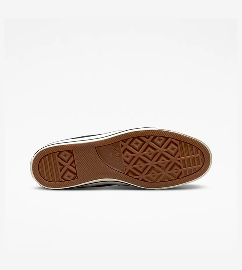 converse-chuck-taylor-all-star A02136C