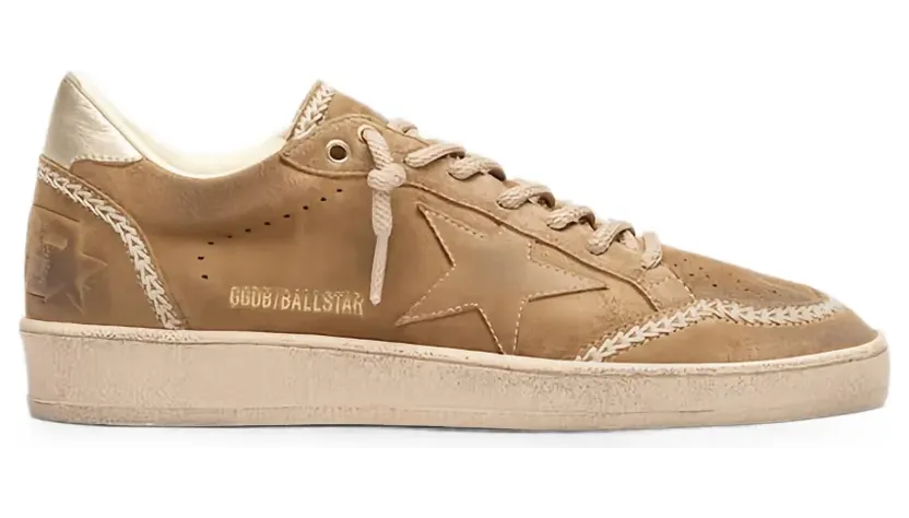 Golden Goose Ball Star mit Sternpatch “Brown” (GWF00117F008707)
