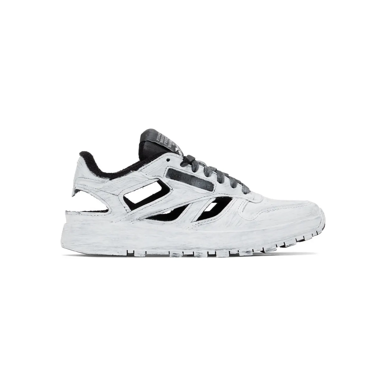 Maison Margiela White Reebok Edition Bianchetto Décoritiqué Tabi Low Sneakers (S57WS0429 P4379)