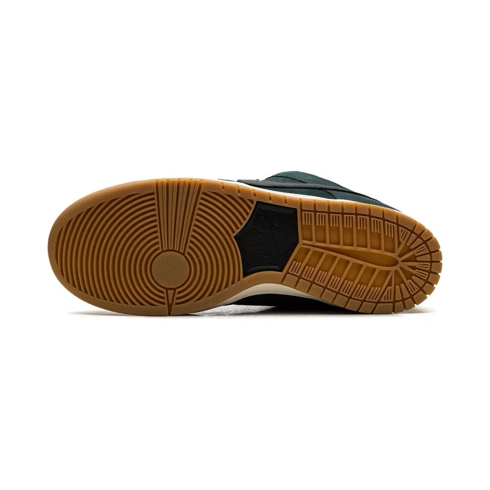 Nike SB Dunk Low Pro “Deep Fir” (FJ1674-300)