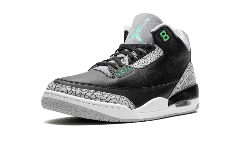 Air Jordan 3 Retro “Green Glow” (CT8532-031)