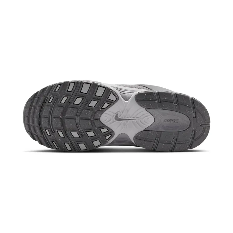 nike-v5-rnr IO1644-001