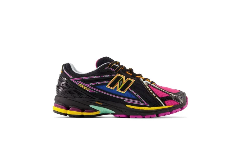 New Balance 1906 “Black/Pink” (M1906RCP)