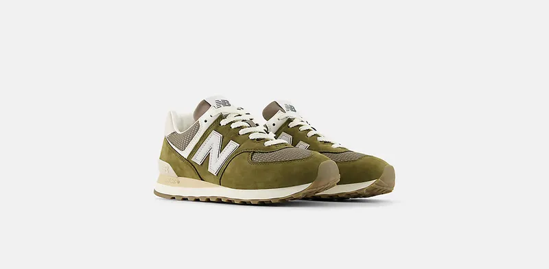 New Balance 574 “Calcium Dark Silver Metallic” (U5742RG)