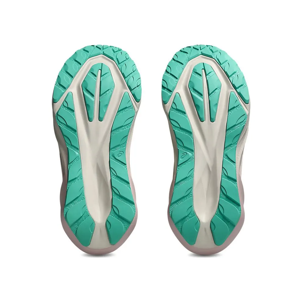 ASICS NOVABLAST 5 TR “Light Dust / Cacti” (1012B983-020)