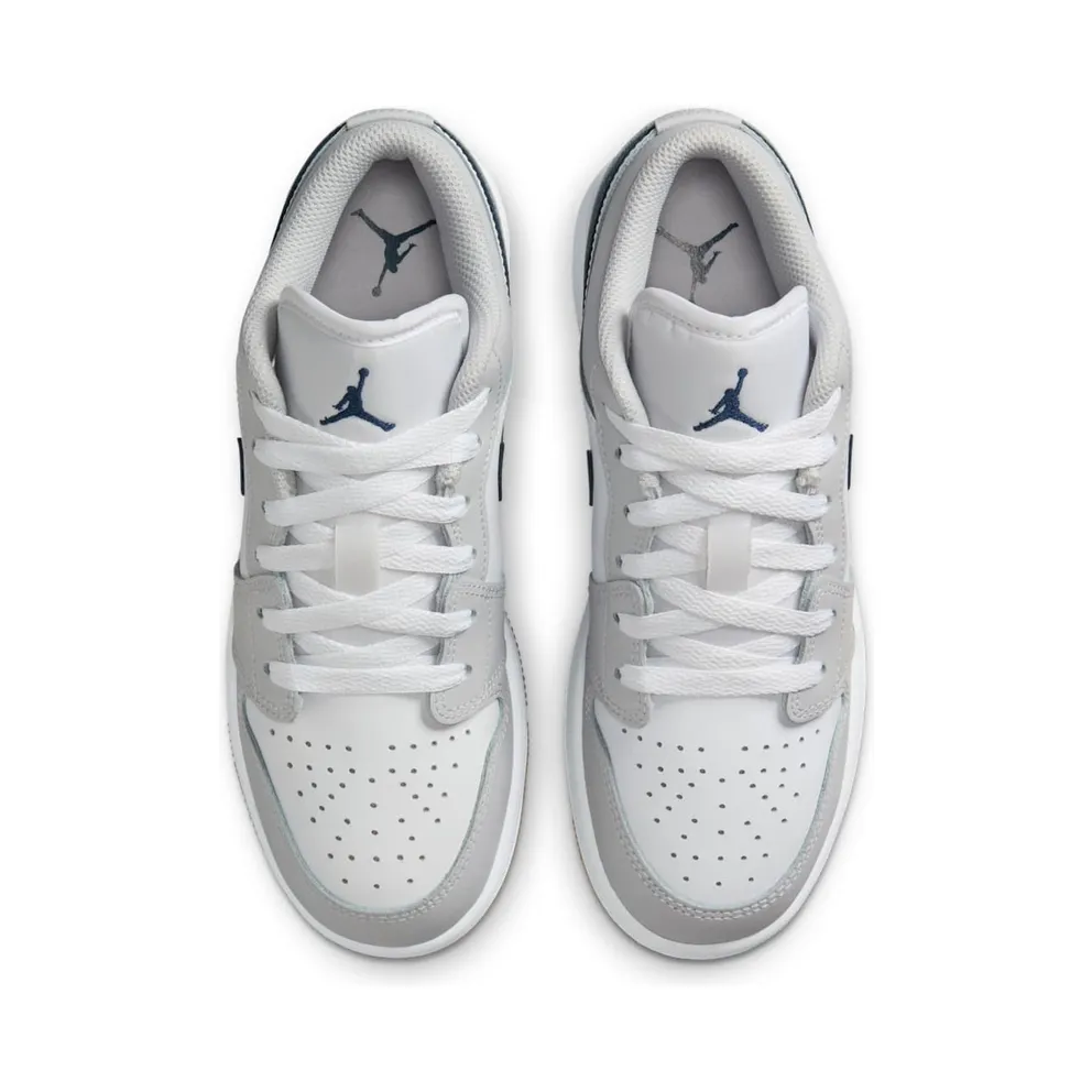 Jordan 1 Low GS “White Neutral Grey Gum Midnight Navy” (553560-146)