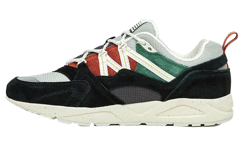 Karhu Fusion 2.0 “Jet Black” (F804120)