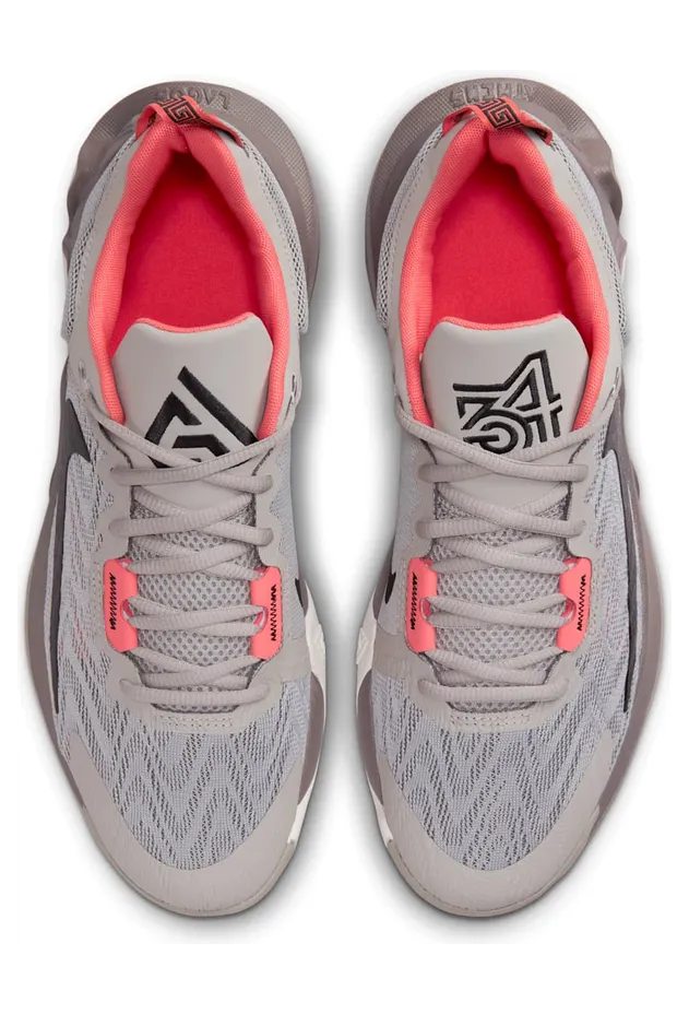 nike-giannis-immortality DM0825-003