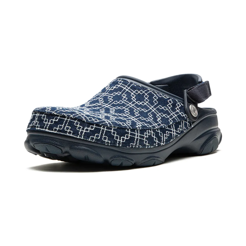 Crocs Classic All Terrain Clog “Levi’s – Shasiko Navy” (208917-410)