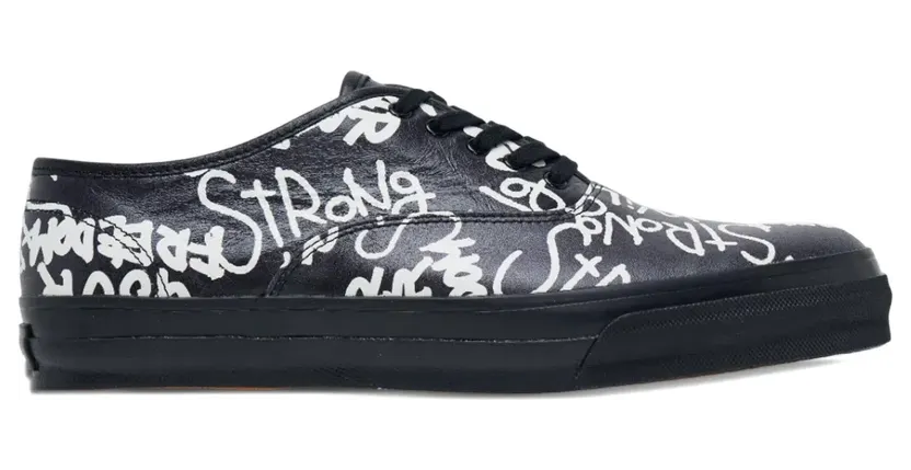 Comme Des Garçons Leren met Message-print “Black” (RPK10400111A)