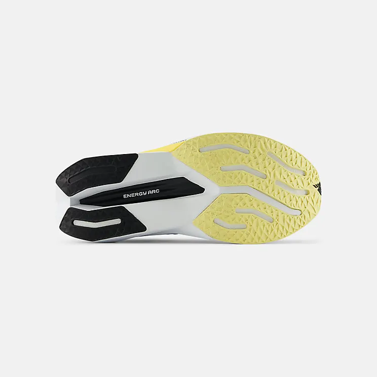 new-balance-fuelcell-supercomp MRCXLB4