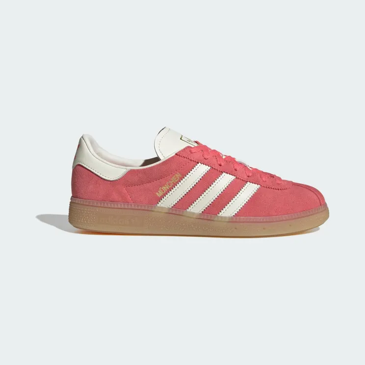 adidas Muenchen “Semi Flash Red / Off White / Gum” (IH4207)