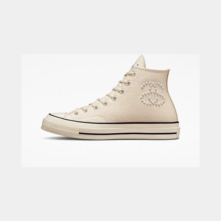 converse-chuck-taylor-all-star A02051C