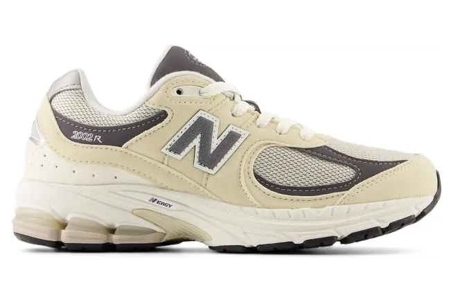 new-balance-2002r GC2002FA