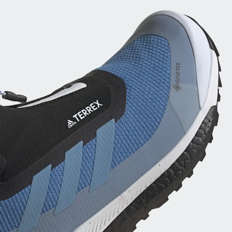 adidas Terrex Free Hiker COLD.RDY Bergschoenen Focus Blue / Halo Blue / Core Black (FZ3132)