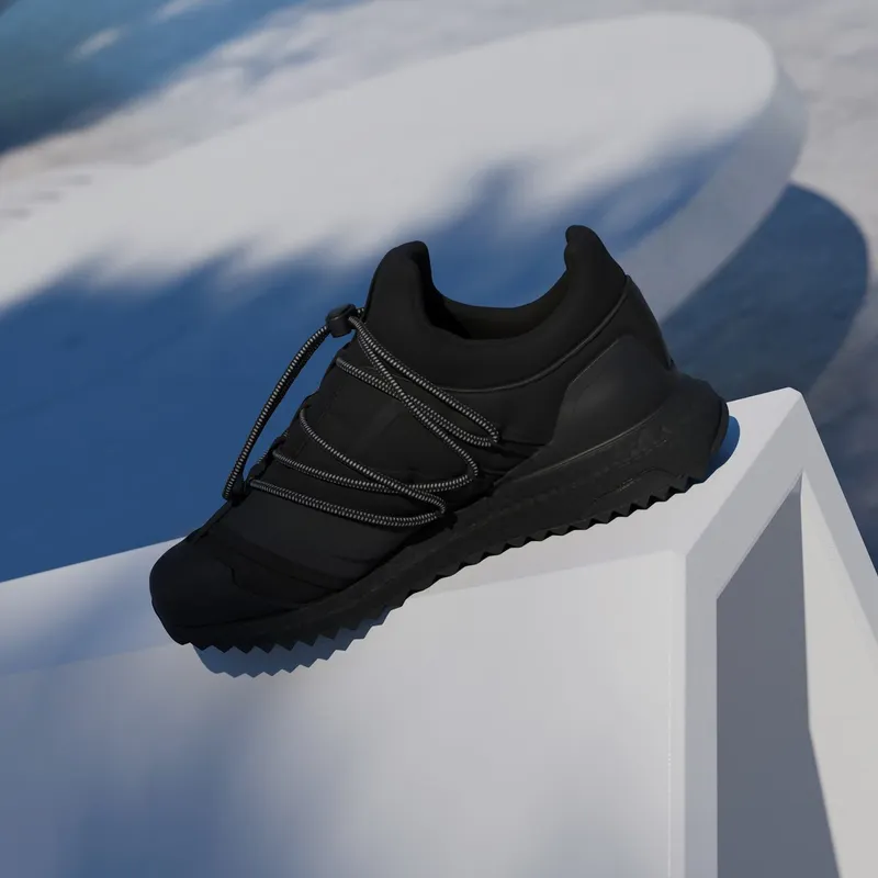 Adidas ADIDAS X MOON BOOT ULTRABOOST 1.0 Core Black / Black Reflective / Semi Lucid Red (JP7685)