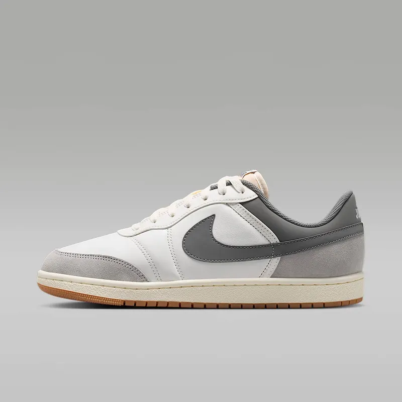 Jordan Skyline Low LE “Summit White / Light Smoke Grey / Sail / Smoke Grey” (IQ6425-100)