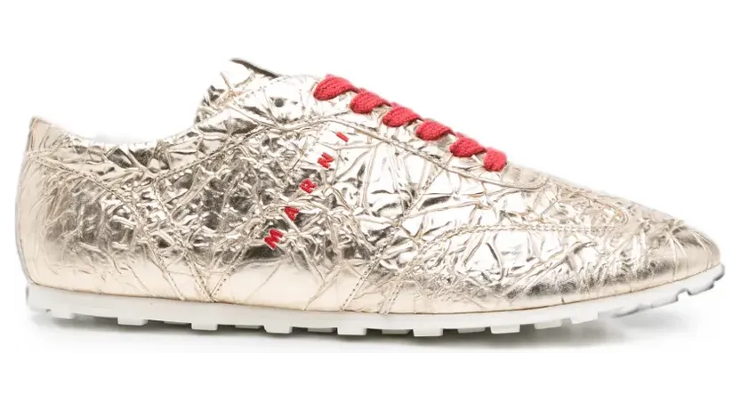 Marni Sneakers met gekreukte afwerking en logo – Goud (SNZW021100)