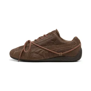 Rosé laat de Puma Speedcat opnieuw gas geven, in espressobruin (411494-01)