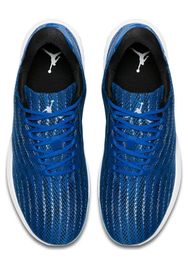 jordan-b-fly 881444-402