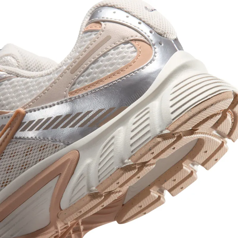 Nike V5 RNR Womens “Phantom Chalk Shimmer” (HQ7901-012)