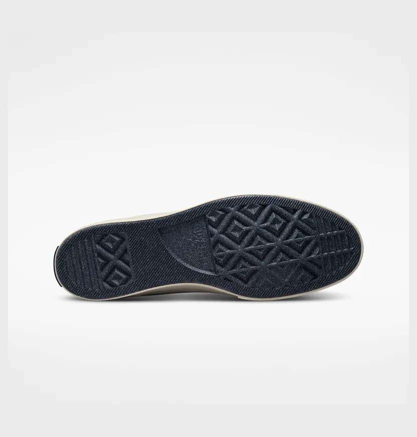 converse-sneaker A01386C