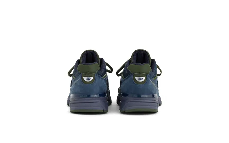 New Balance 990v4 Made in USA “NB Navy/Meteorite” (U990BG4): navy met olijf, de makkelijkste 990 van dit najaar, 24 september (5)