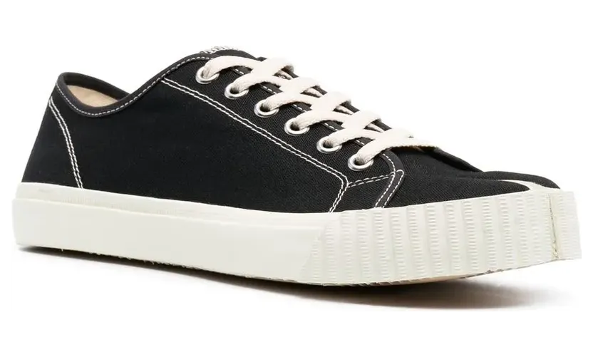 Maison Margiela White Canvas Tabi Sneakers (S37WS0578 P4291)