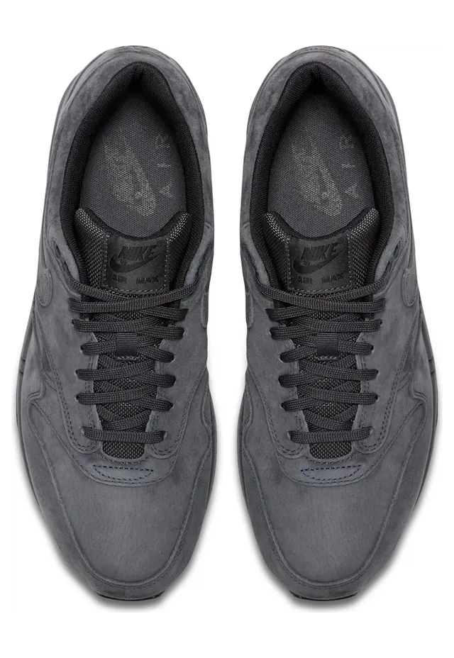nike-air-max 875844-010