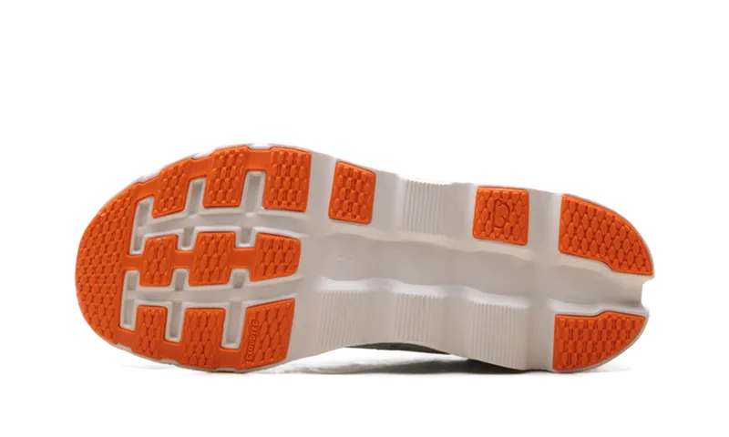 On Running Cloudstratus “Undyed White Sand Orange” (3WD30121148)