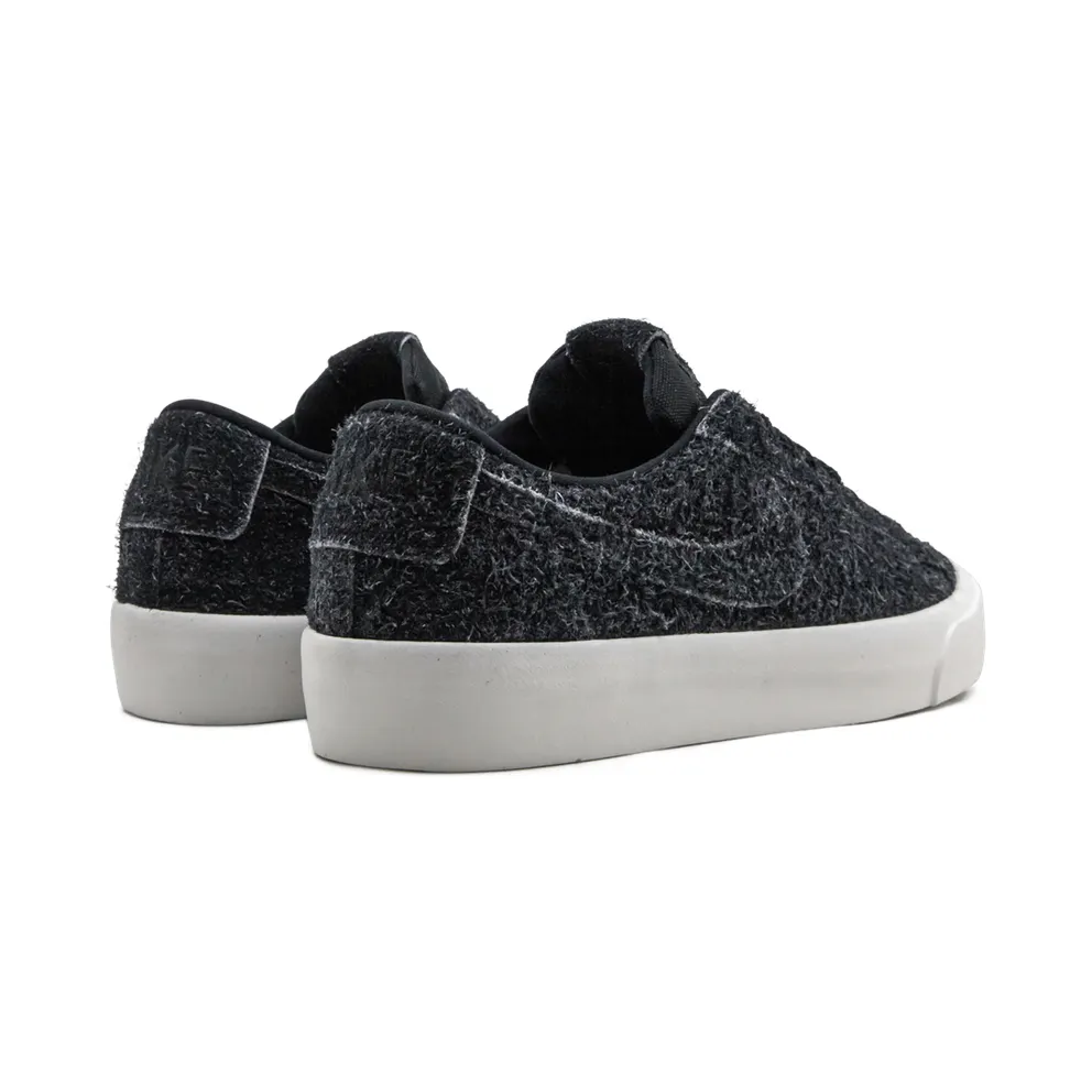 Nike Blazer Studio Low Black Suede “Black / Gum Medium Brown” (880872-002)