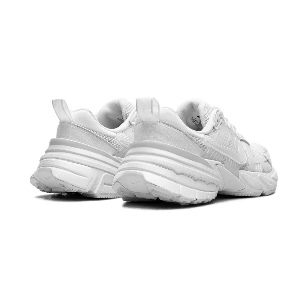 Nike V2K Run “White Summit White” (HJ5269-100)