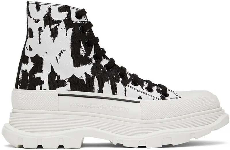 Alexander McQueen Black & White Graffiti Tread Slick (705667W4TG4)