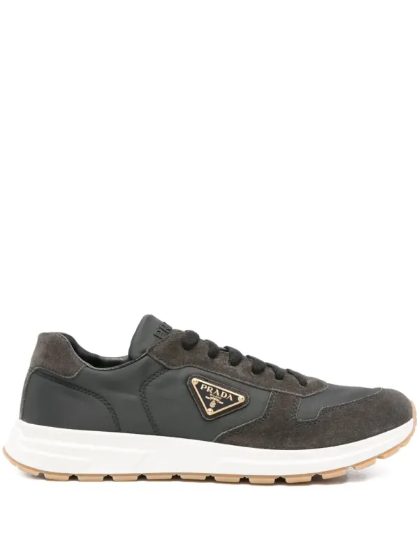 Prada Sneakers mit Wildledereinsätzen – Grau (2EE443D7R)
