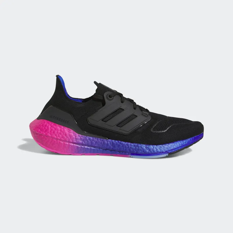 adidas Ultraboost 22 Core Black / Core Black / Lucid Blue (HQ8593)