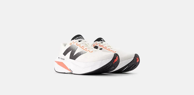 New Balance FuelCell SuperComp Trainer v3 Sea Salt Urgent Red Black (WRCXCS4)