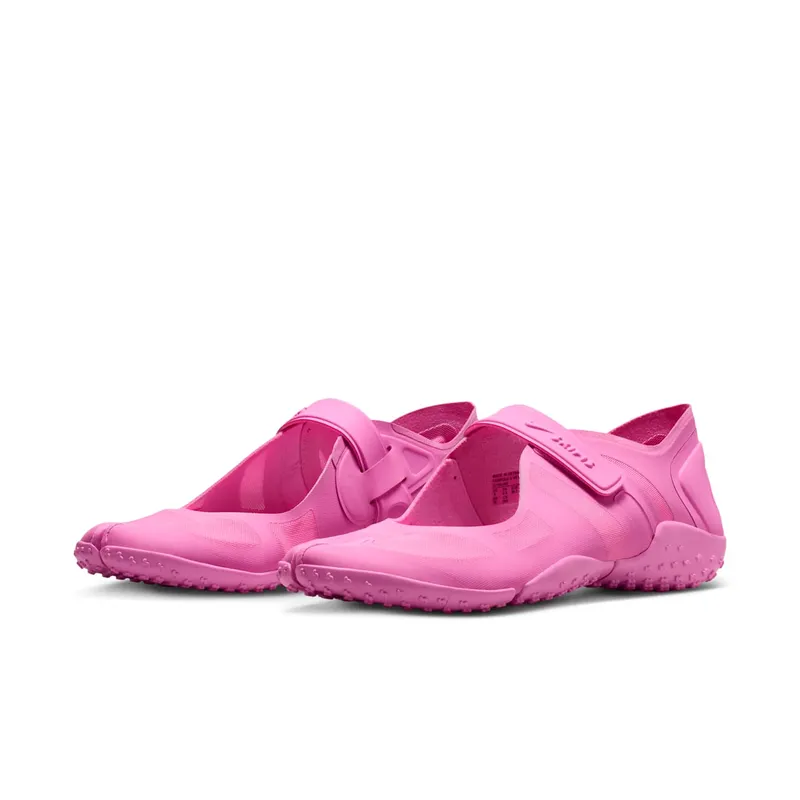 Skims x Nike Rift Mesh – “Psychic Pink / Psychic Pink / Psychic Pink” (IO7694-600)