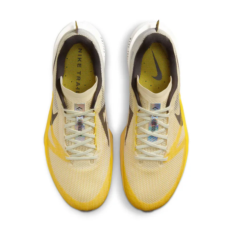 Nike ReactX Terra Kiger 10 Alabaster Lightning Saturn Gold Medium Ash (FV3929-700)