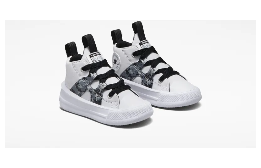 converse-chuck-taylor-all-star A03647C