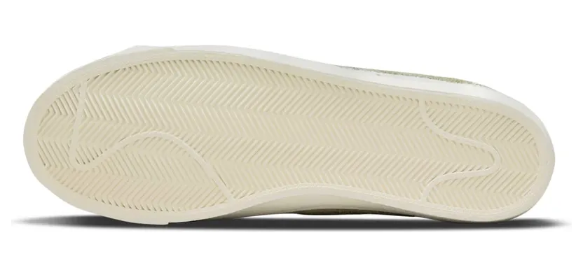nike-blazer DM7582-100
