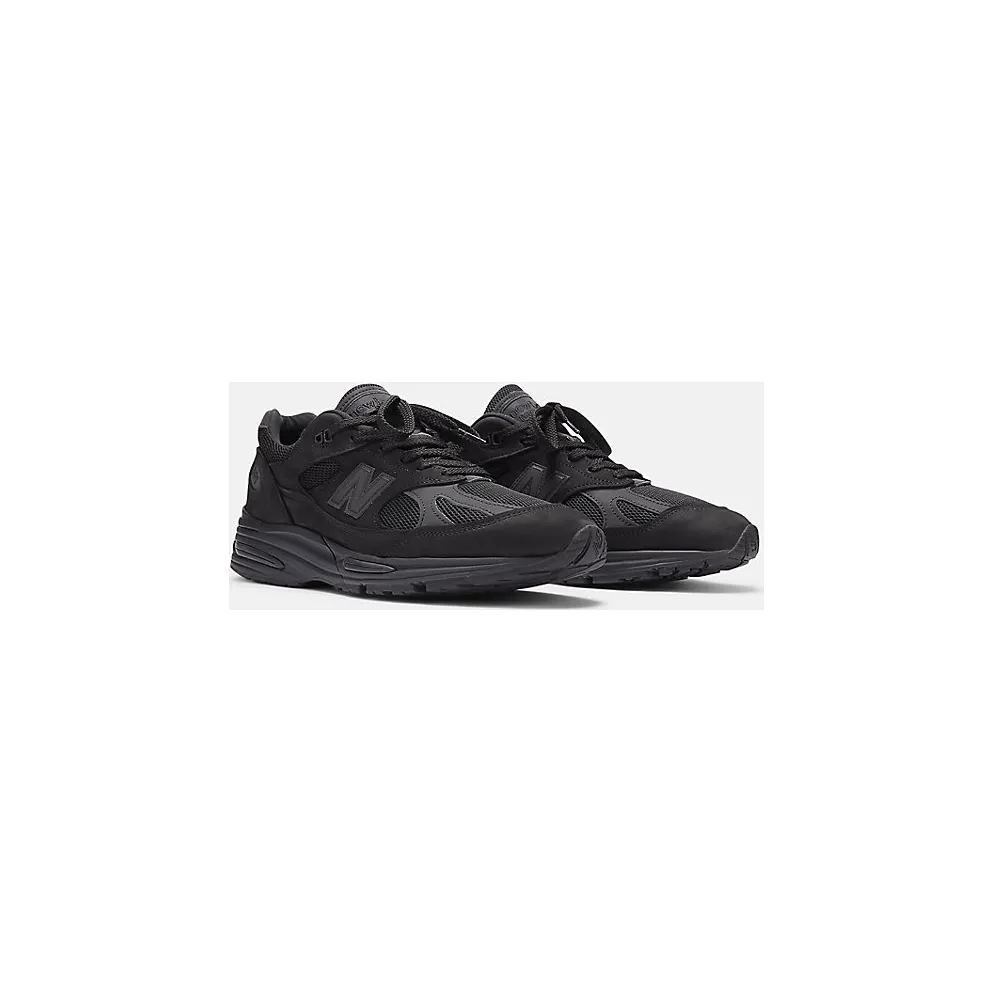 New Balance 991v2 “Dover Street Market – Triple Black” (U991DS2)