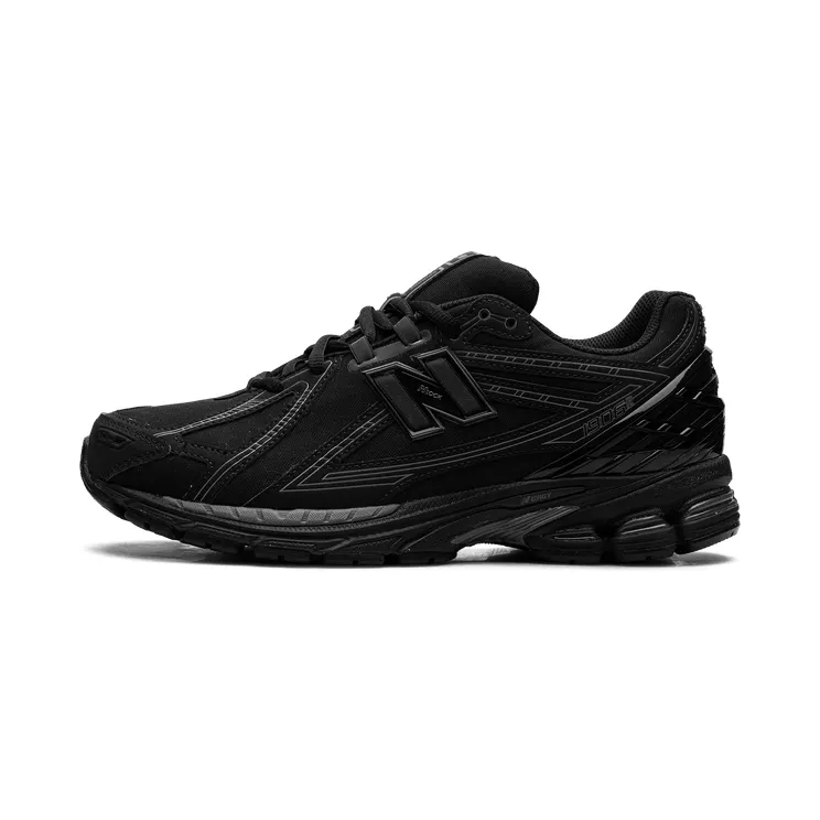 New Balance 1906R “Triple Black” (U1906RJB)
