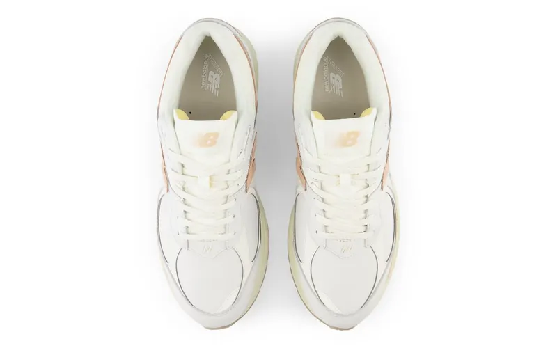New Balance 2002R “Vachetta Leather” (M2002RVF)