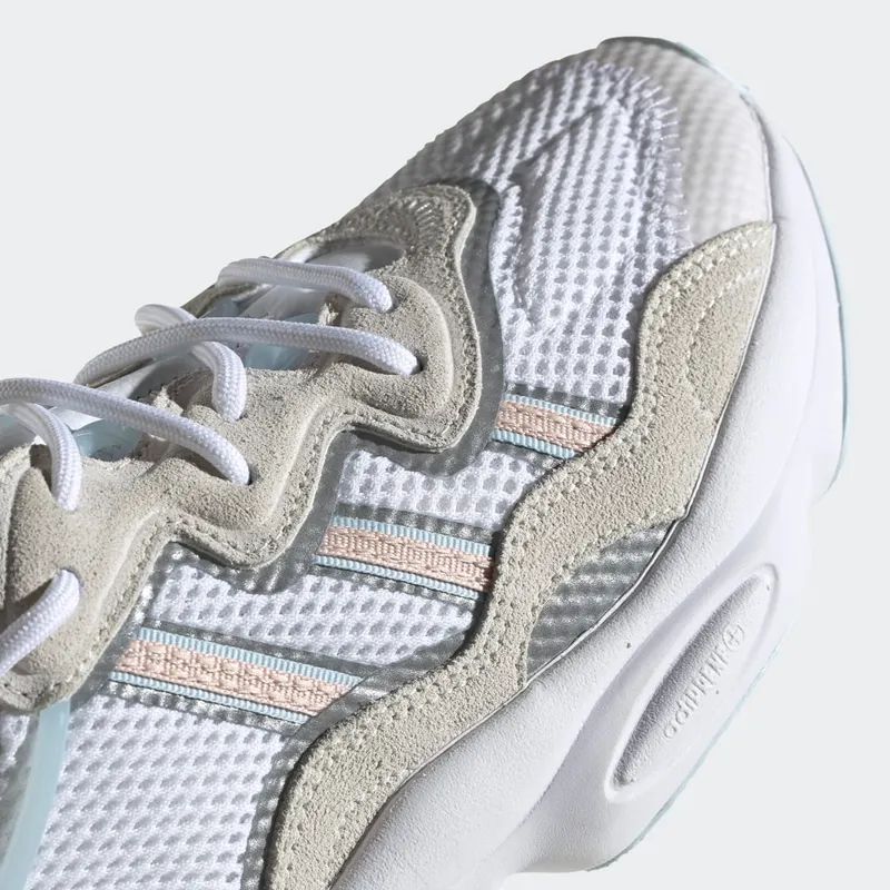 Adidas OZWEEGO Cloud White / Sky Tint / Chalk White (FY3238)