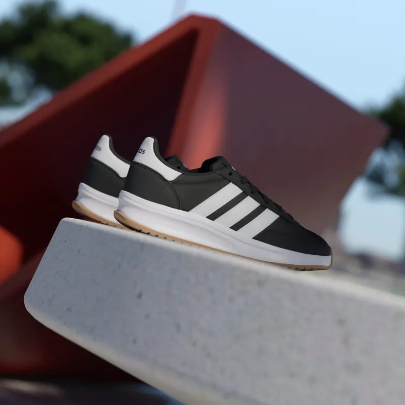Adidas Run 70s 2.0 Kids Core Black / Cloud White / Gum (JI2265)