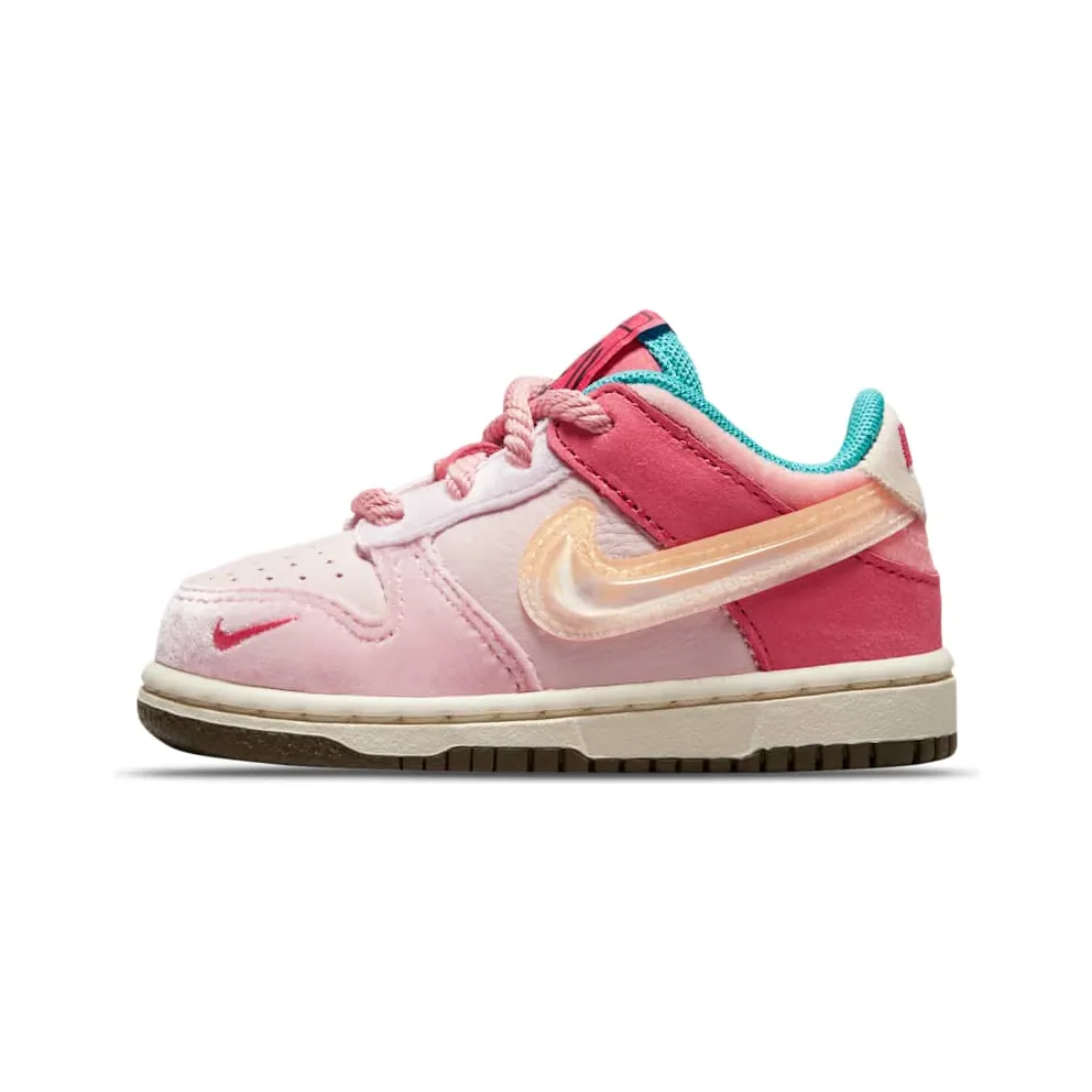 Nike Dunk Low Social Status Free Lunch Strawberry Milk (TD) (DM3350-600)